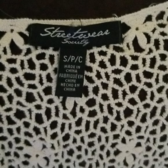 Sweater - Picture 4 of 4